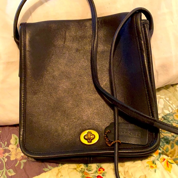 Coach Handbags - EUC Black classic vintage Coach Bag